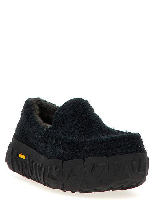 UGG UGG Ascot Vibram Weap Tech Shoes