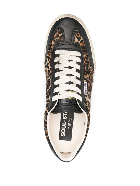 أحذية سنيكرز Golden Goose Soul Star من جلد المهر بنقشة الفهد