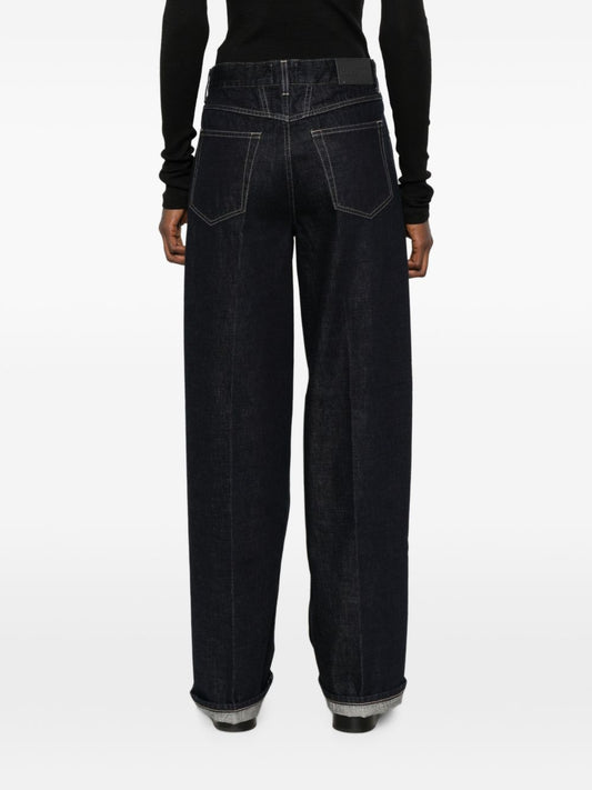 Closed Relaxed Fit Jeans