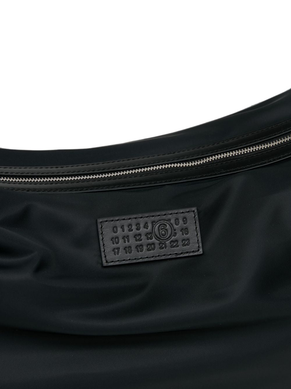حقائب MM6 Maison Margiela.. أسود