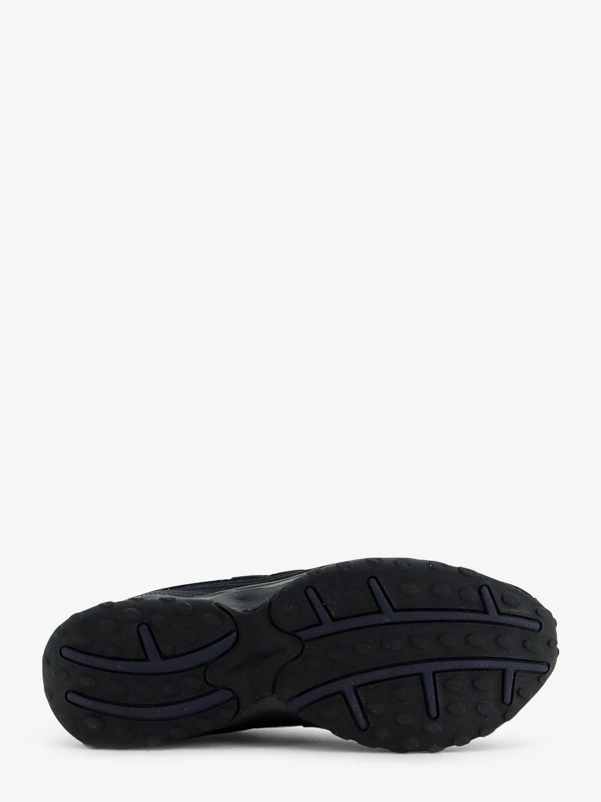204 L mesh and suede sneakers