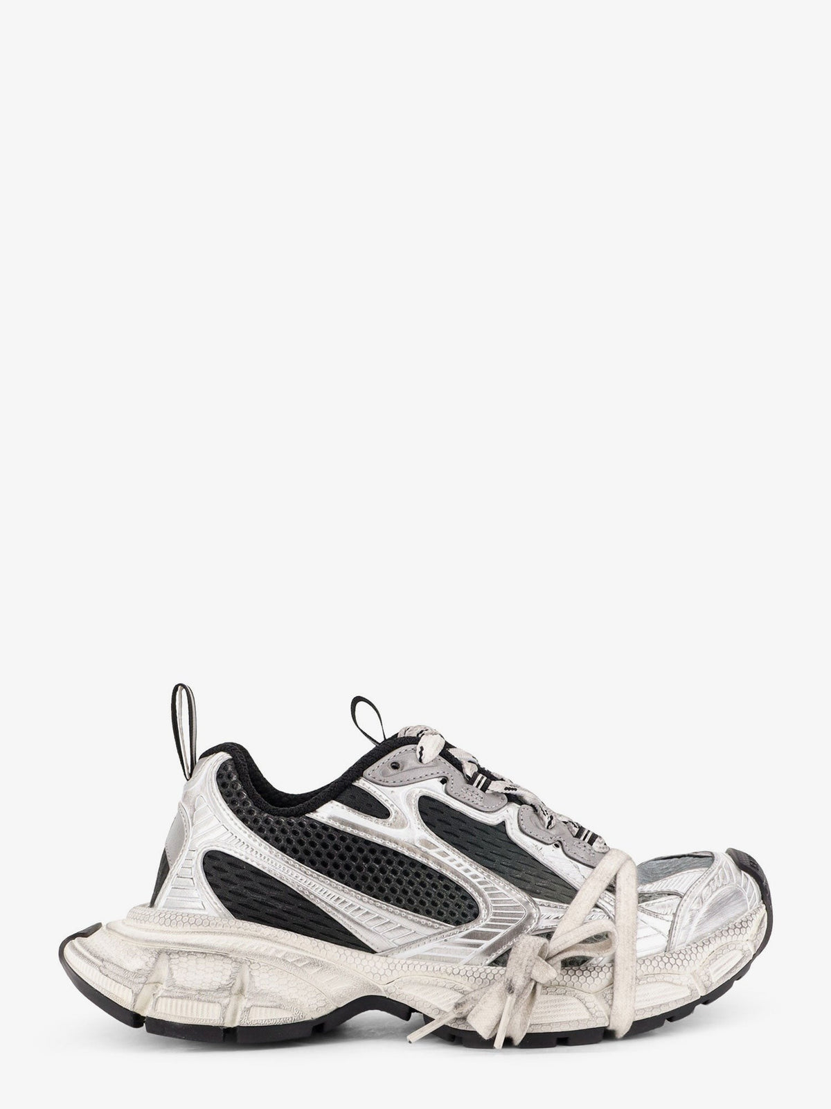 '3XL' sneakers
