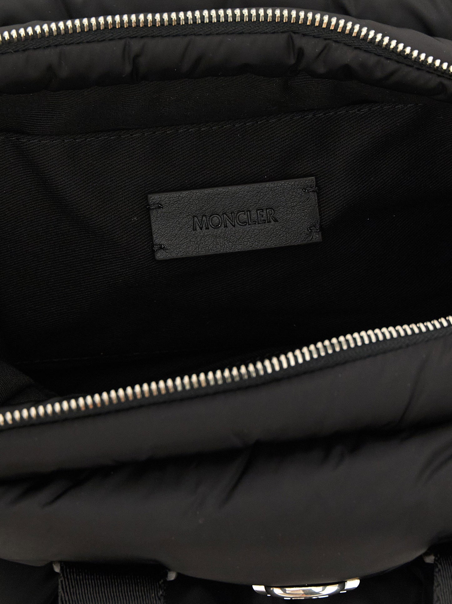 حقيبة اليد الصغيرة Caradoc من Moncler