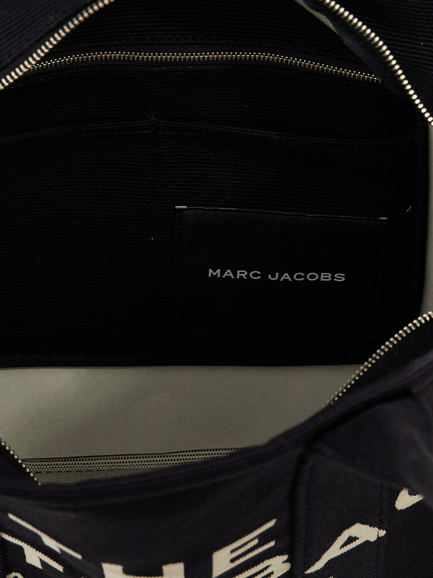 حقيبة التسوق Marc Jacobs Traveler Tote