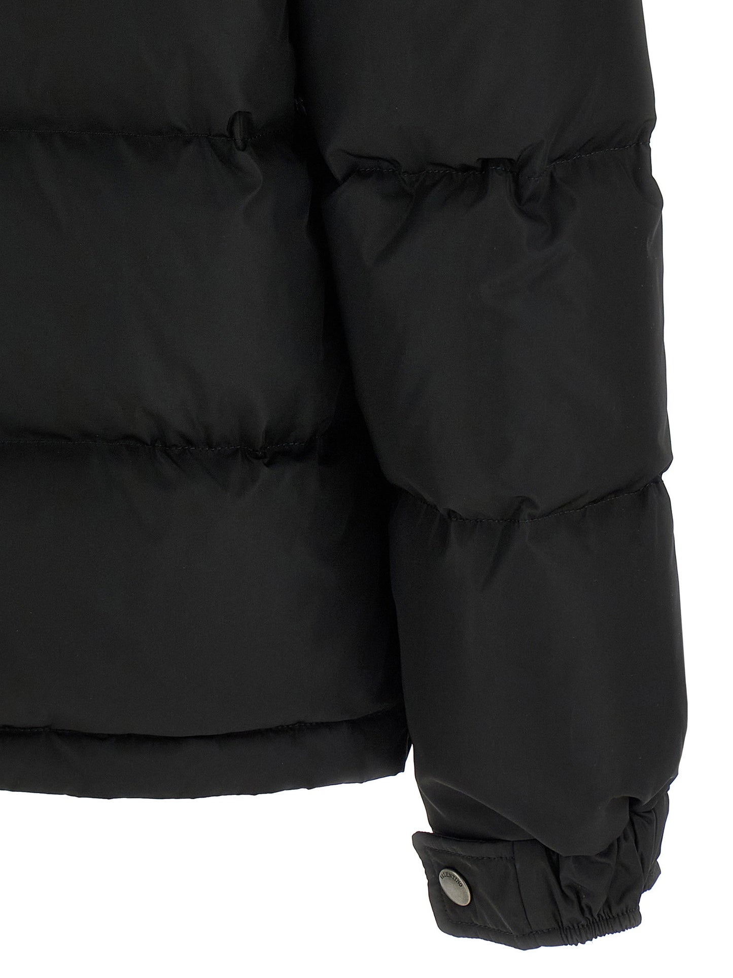 جاكيت فالنتينو جارافاني بقصة VLogo Signature المنتفخة