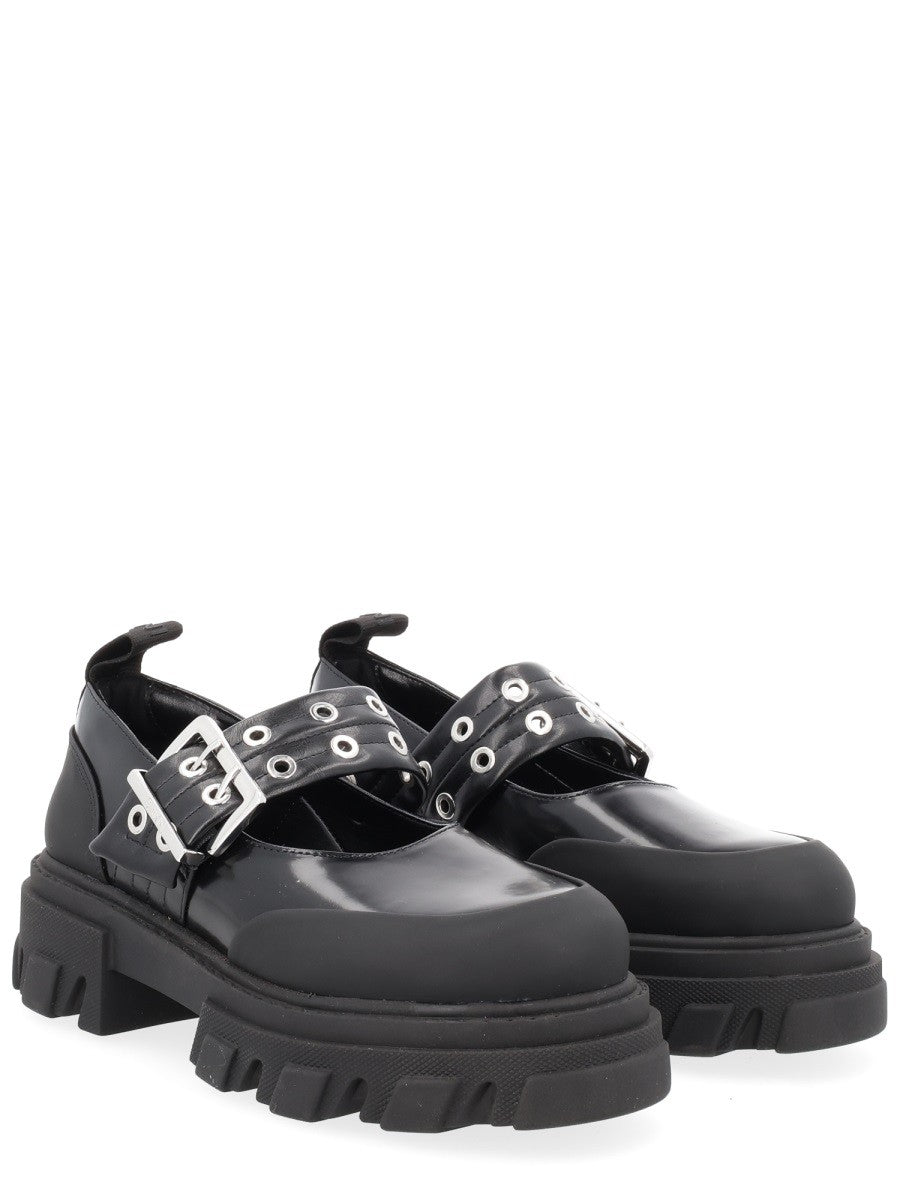 BALLERINA WITH LOGO BUCKLE