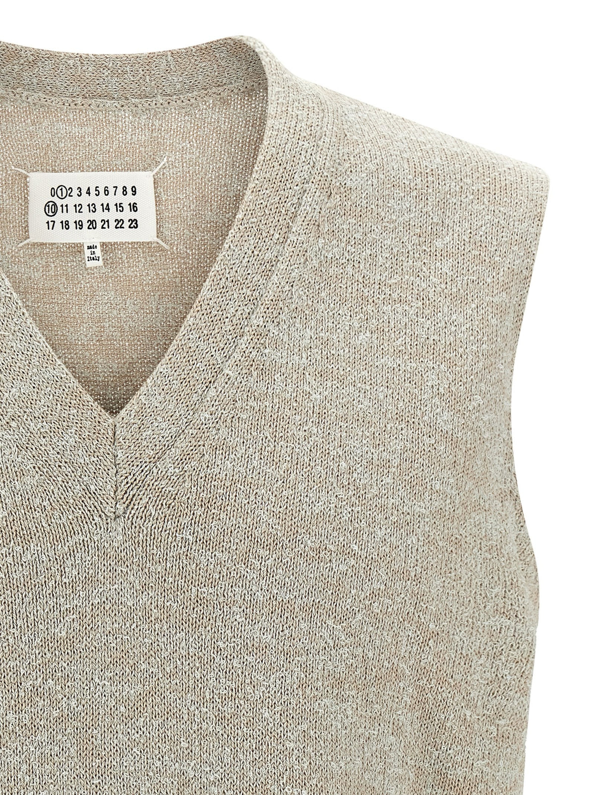 Bouclé knit vest