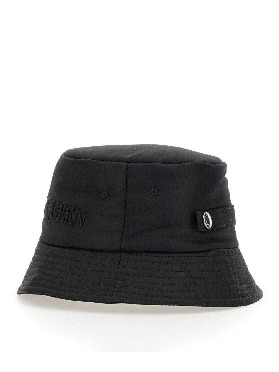 BUCKET HAT WITH LOGO