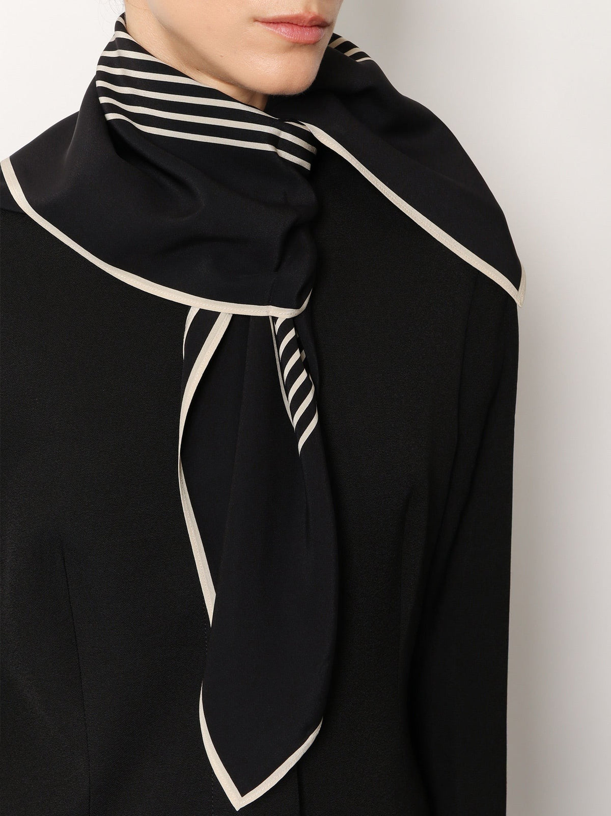 Black 'Centered Monogram' scarf