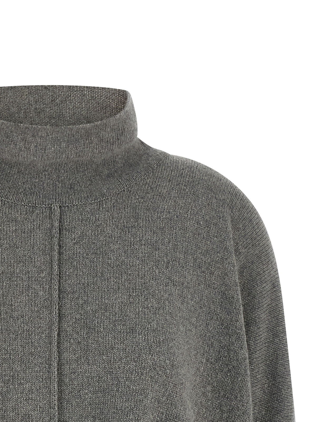 Central stitching sweater