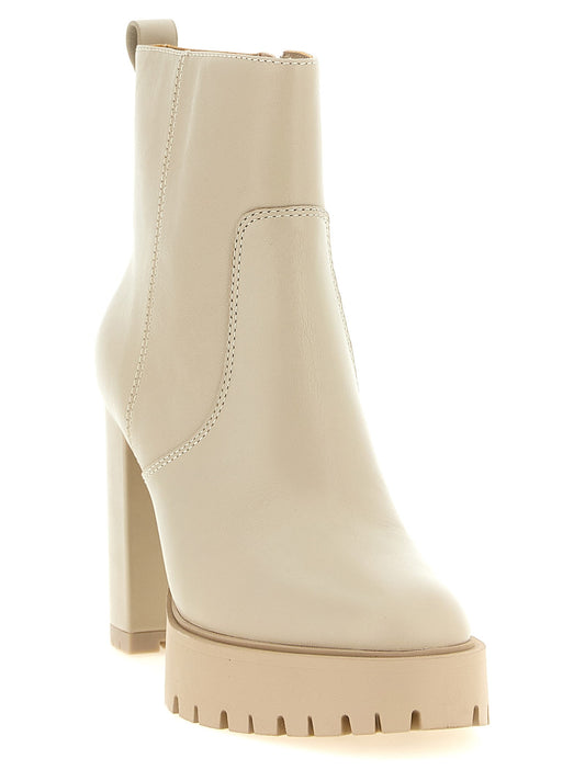 'Clara 01' ankle boots