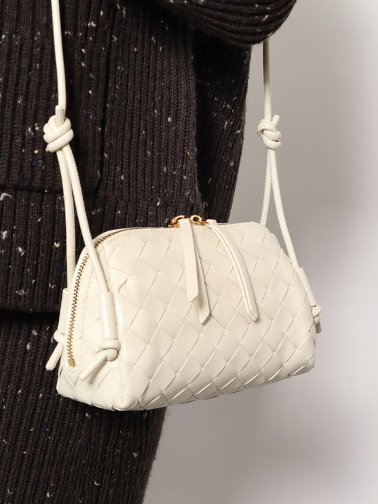 حقيبة كروس جلدية بتصميم إنترتشاتو طراز Concert Pouch