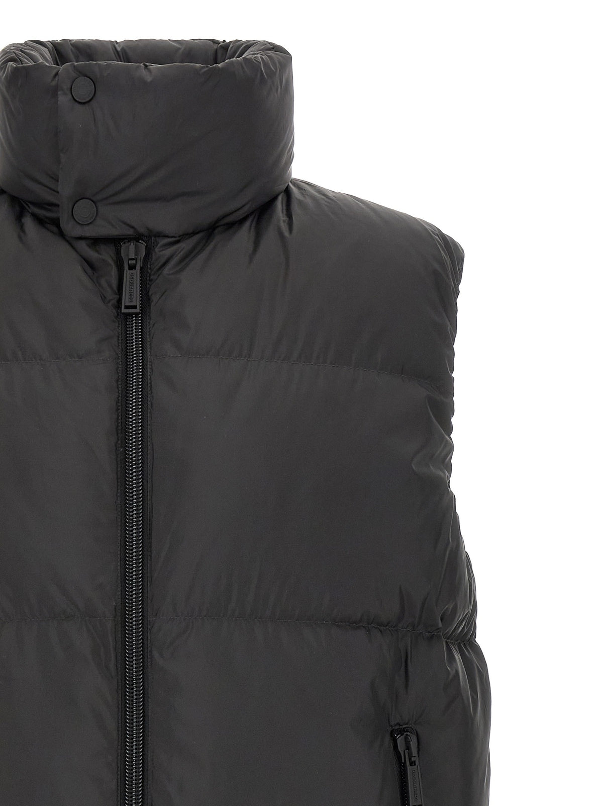 'D2 Upside Down' vest