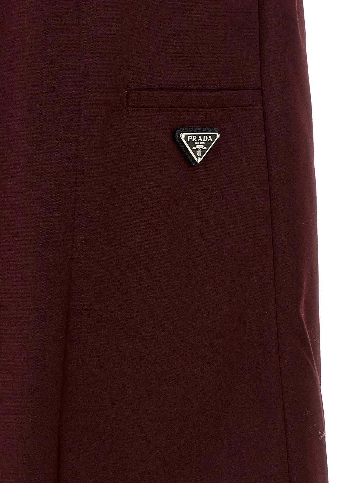 Double layer elastic skirt