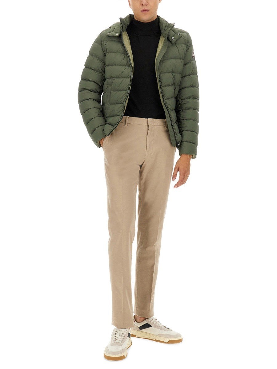 DOWN JACKET WITH DETACHABLE HOOD