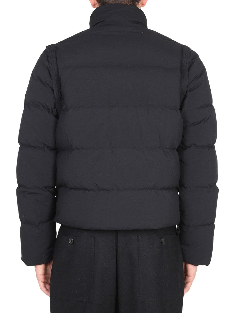 DOWN JACKET WITH REMOVABLE SLEEVES