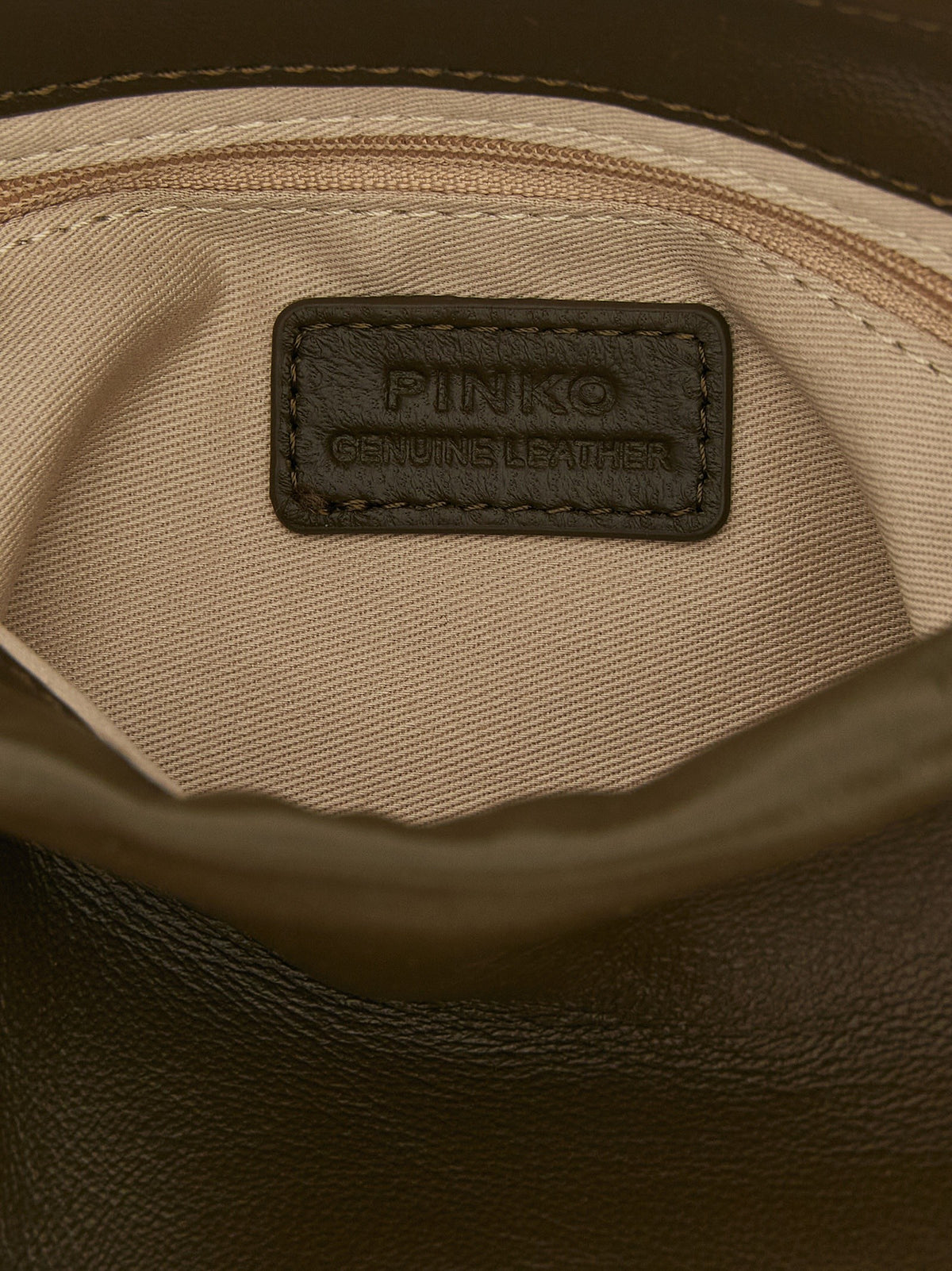 'Flower' pouch