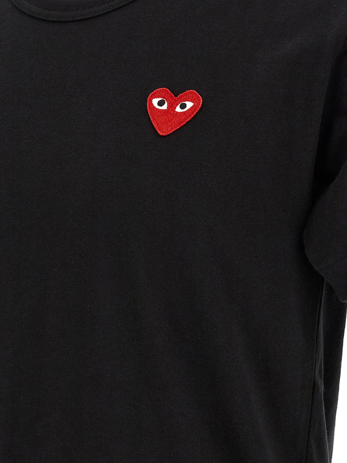 Heart patch t-shirt