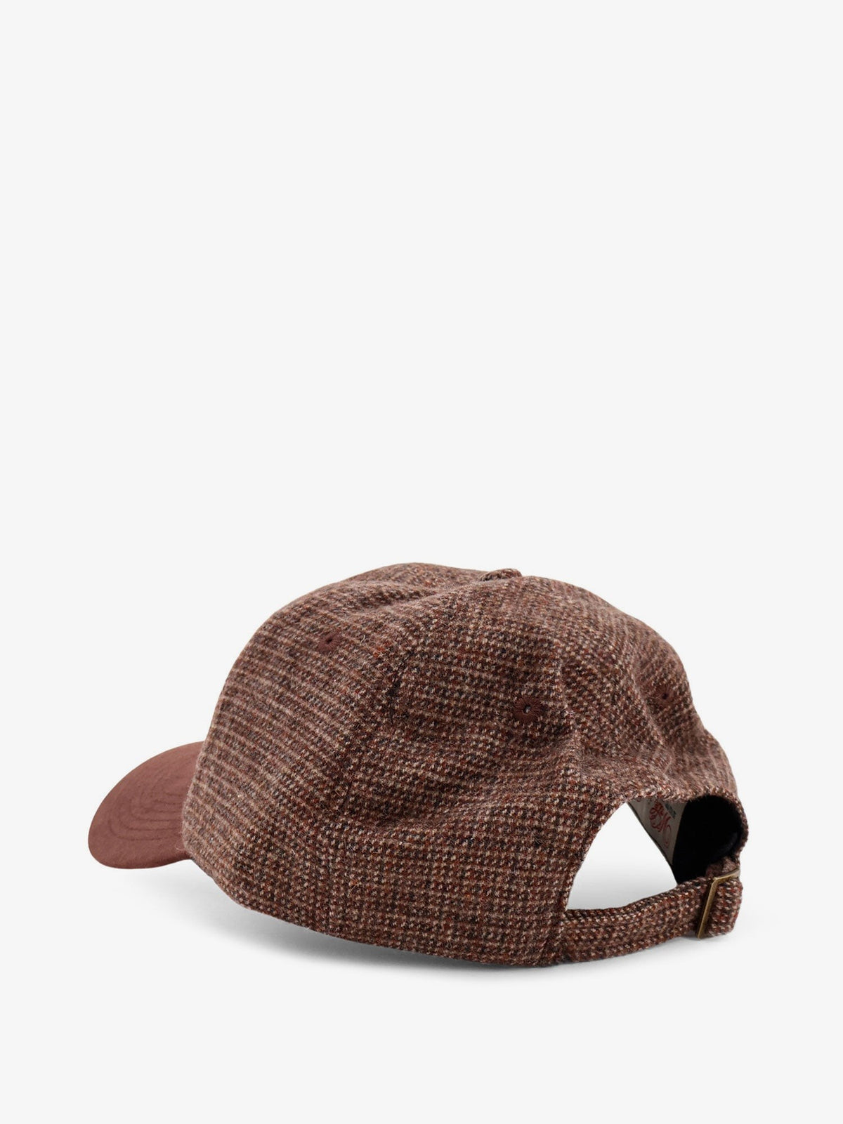 قبعة بنقشة "هوندزتوث" (Houndstooth)