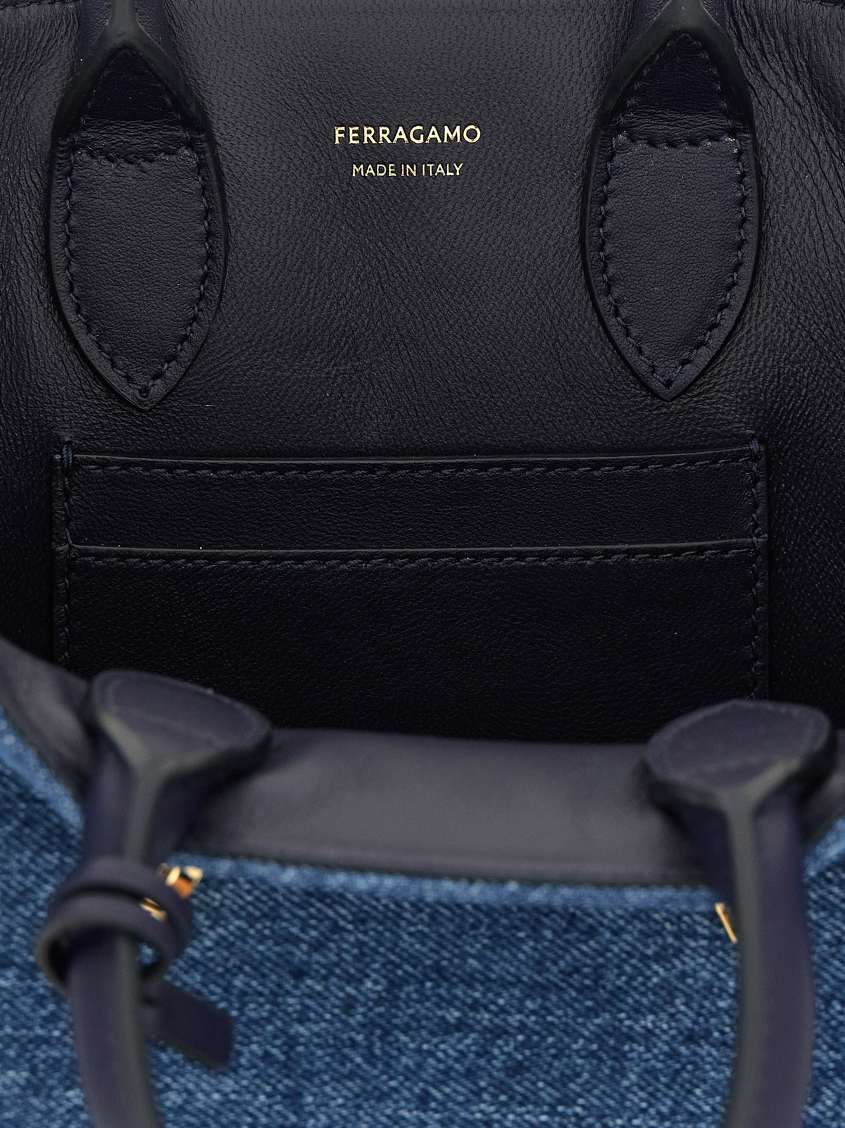 'Hug (XS)' handbag