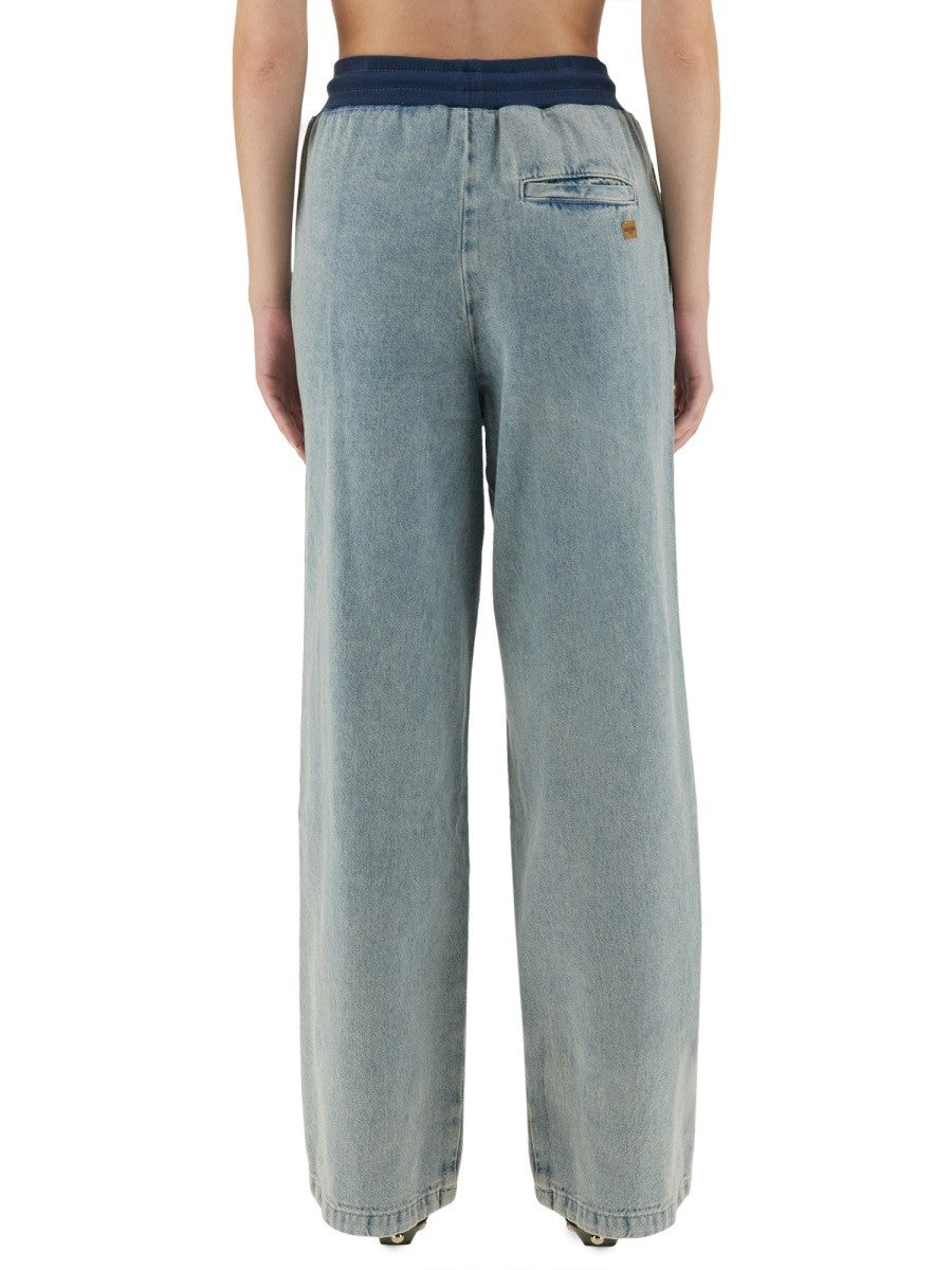 JEANS IN DENIM