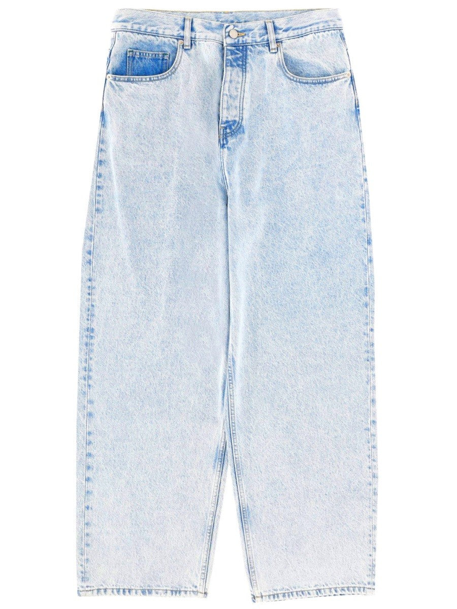JEANS IN DENIM