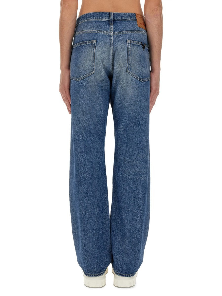 JEANS WITH LOGO DETAIL