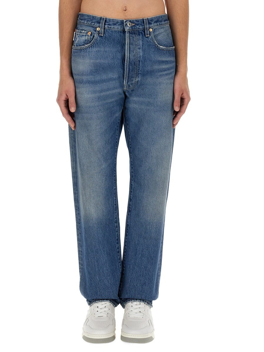 JEANS WITH LOGO DETAIL