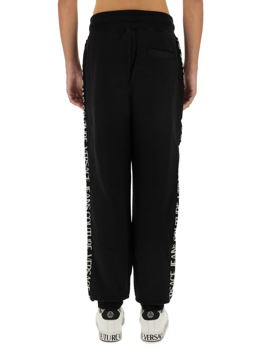 JOGGING PANTS WITH LOGO