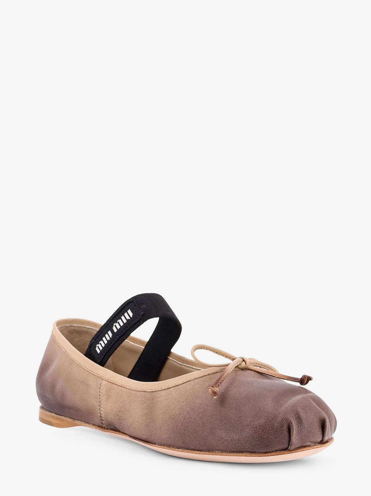 Leather ballerinas
