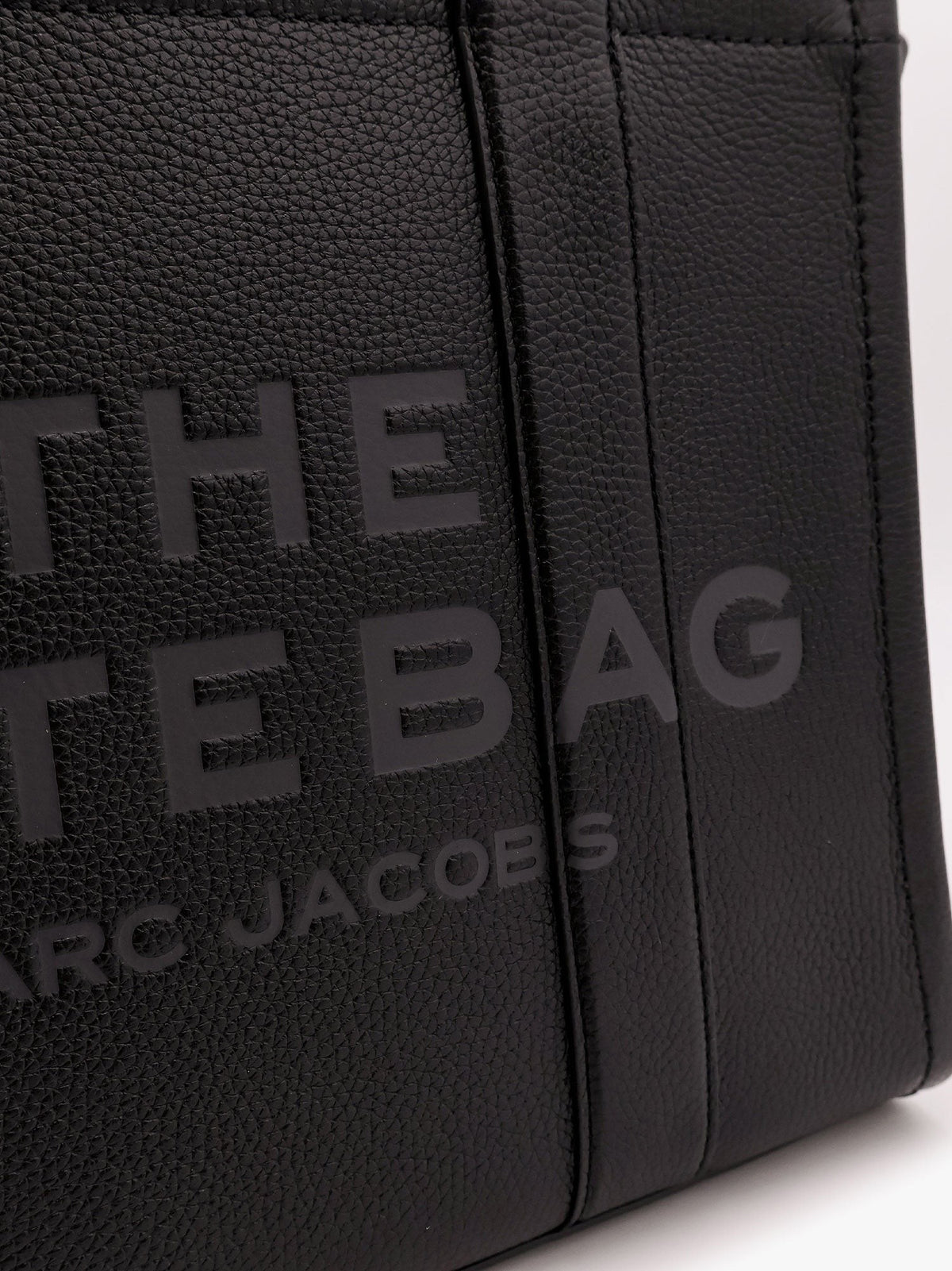 Leather shoulder bag with logo on the front