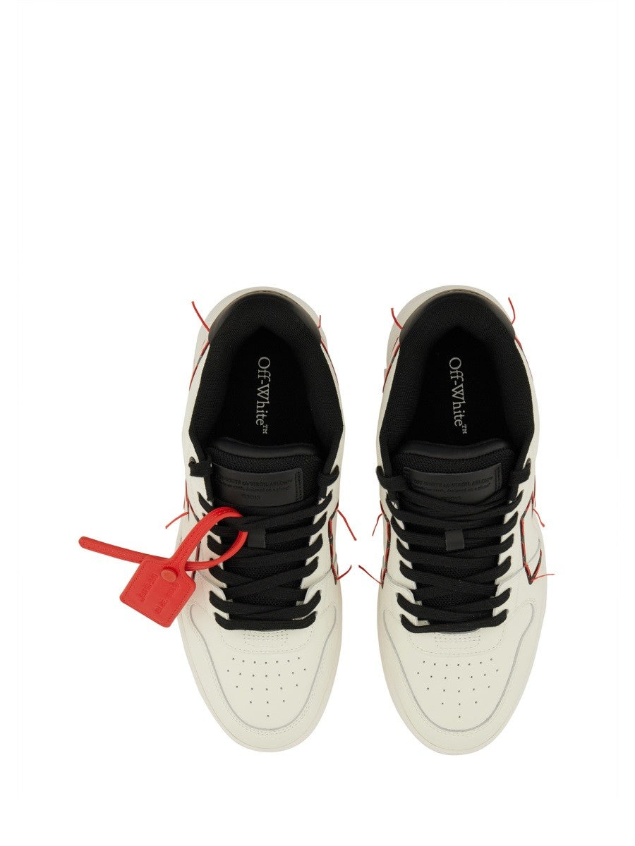 LEATHER SNEAKER