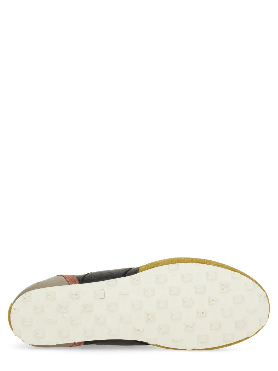 LEATHER SNEAKER