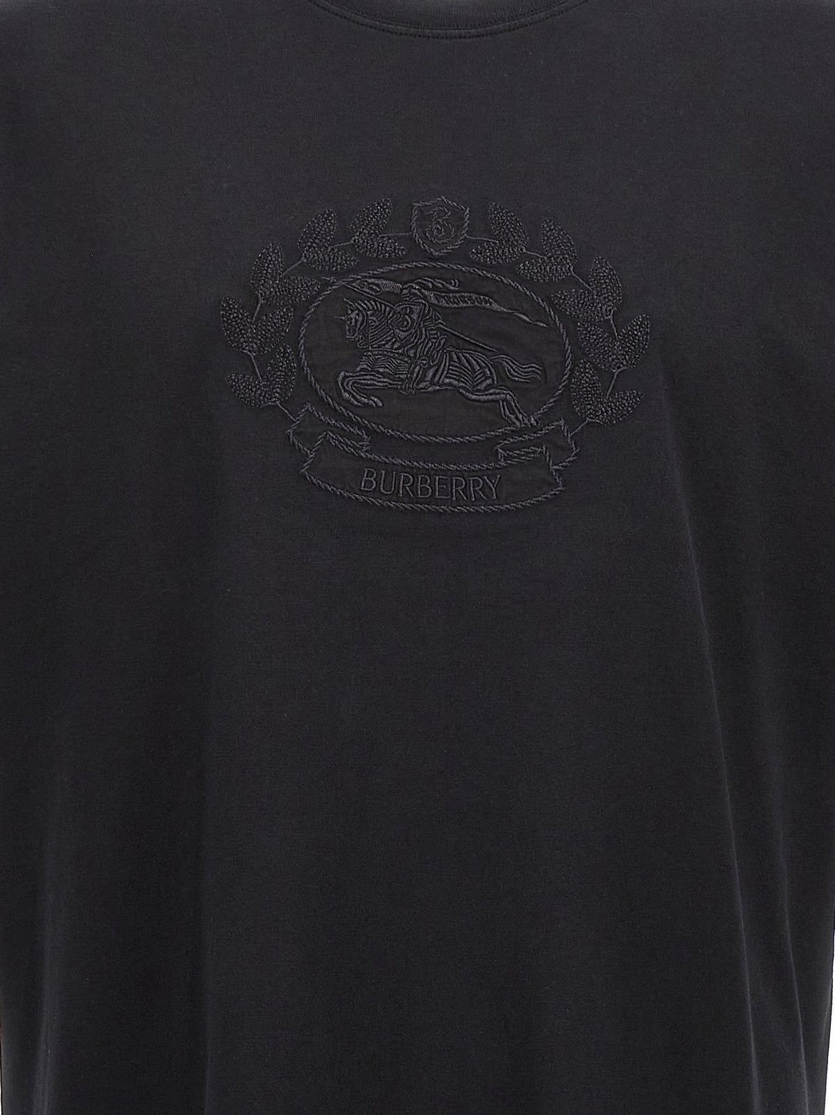Logo embroidery t-shirt