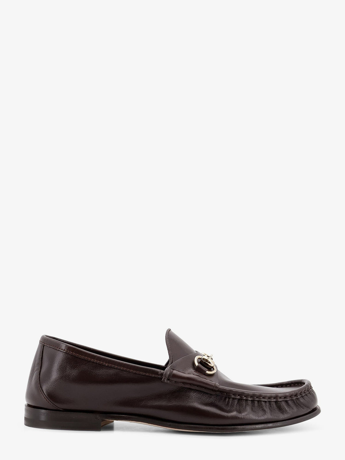 حذاء 'غوتشي لوغانو' (Gucci Lugano) بدون أربطة