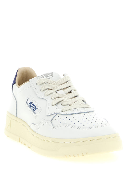 'Medalist Low' sneakers