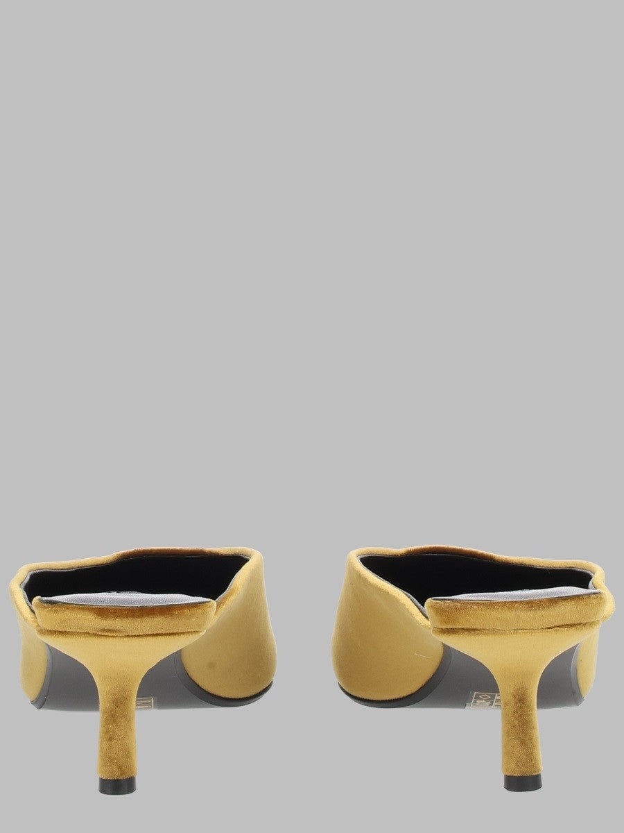 Mule "Nina"