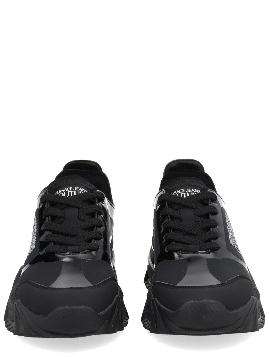 "NEW TRAIL" SNEAKER