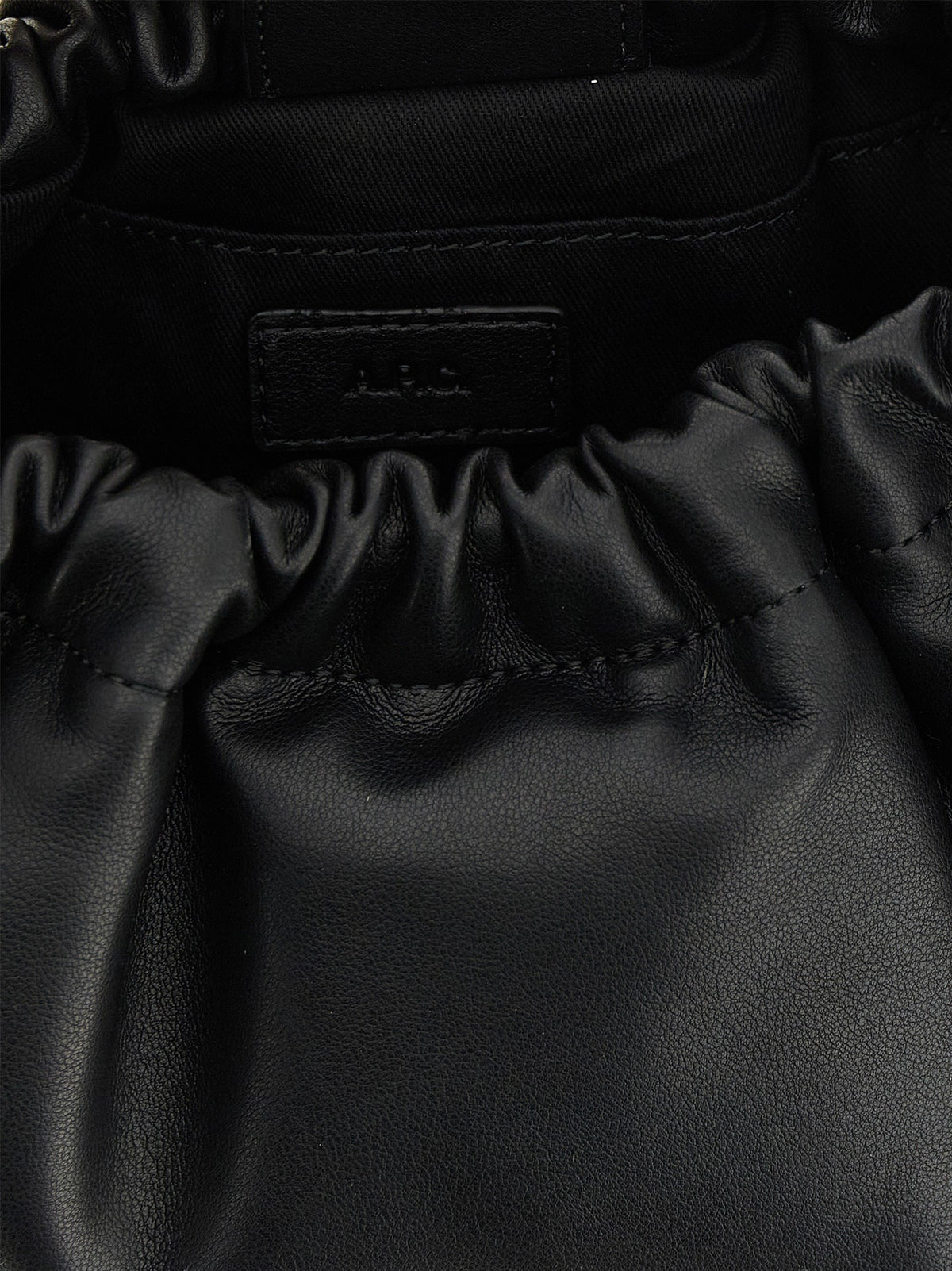 'Ninon Hoop' shoulder bag