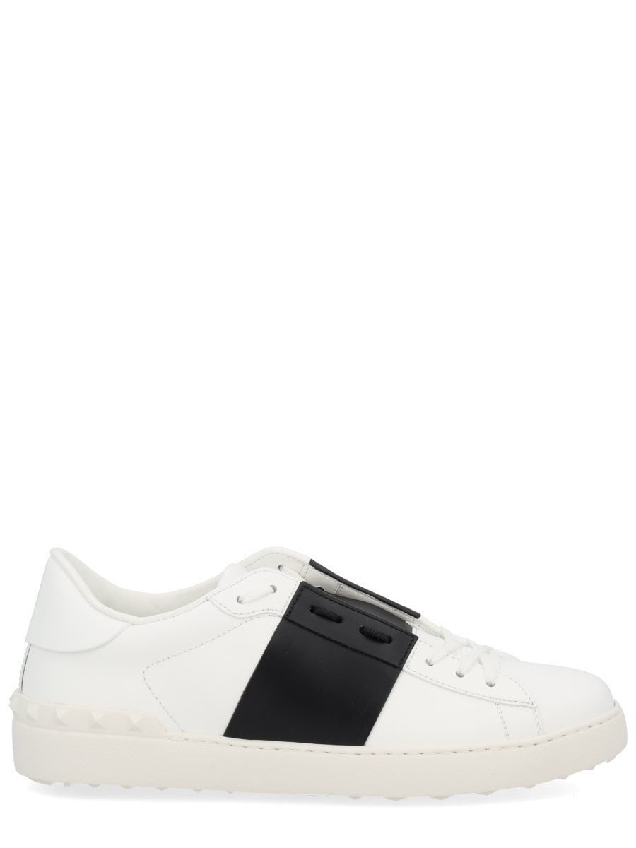 "OPEN" SNEAKER