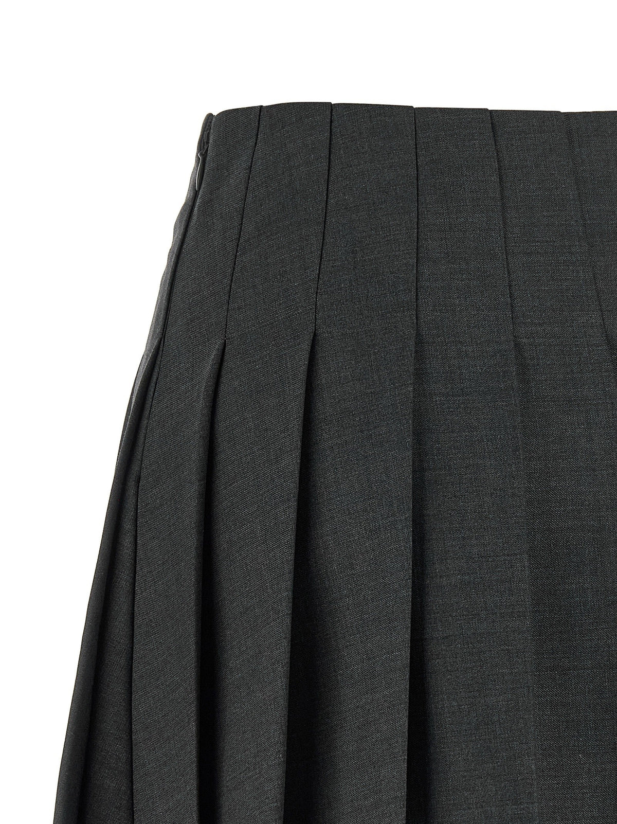 Pleated skirt