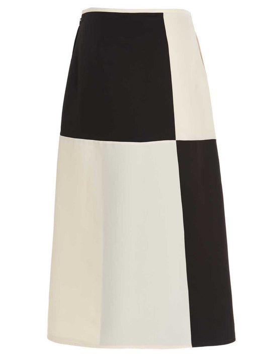 'Q 17 MC’ skirt