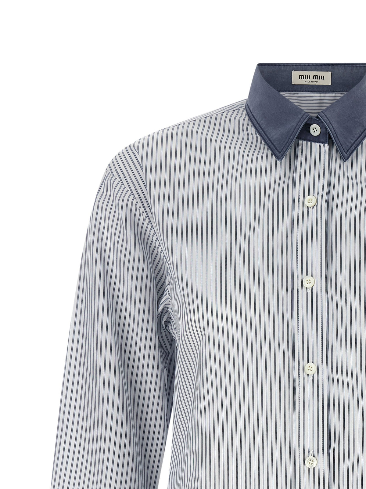 Shirt with contrast collar