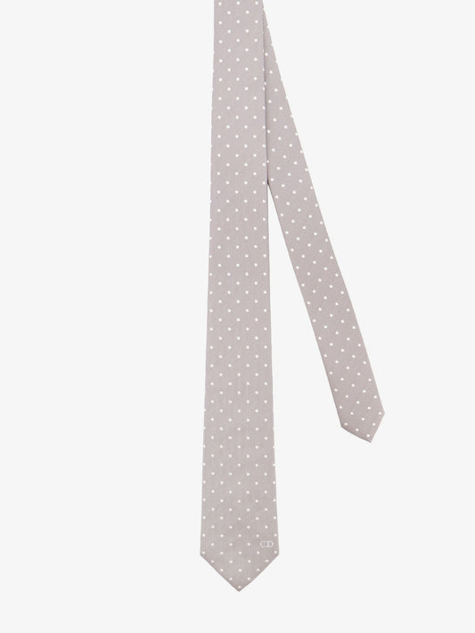 Silk tie