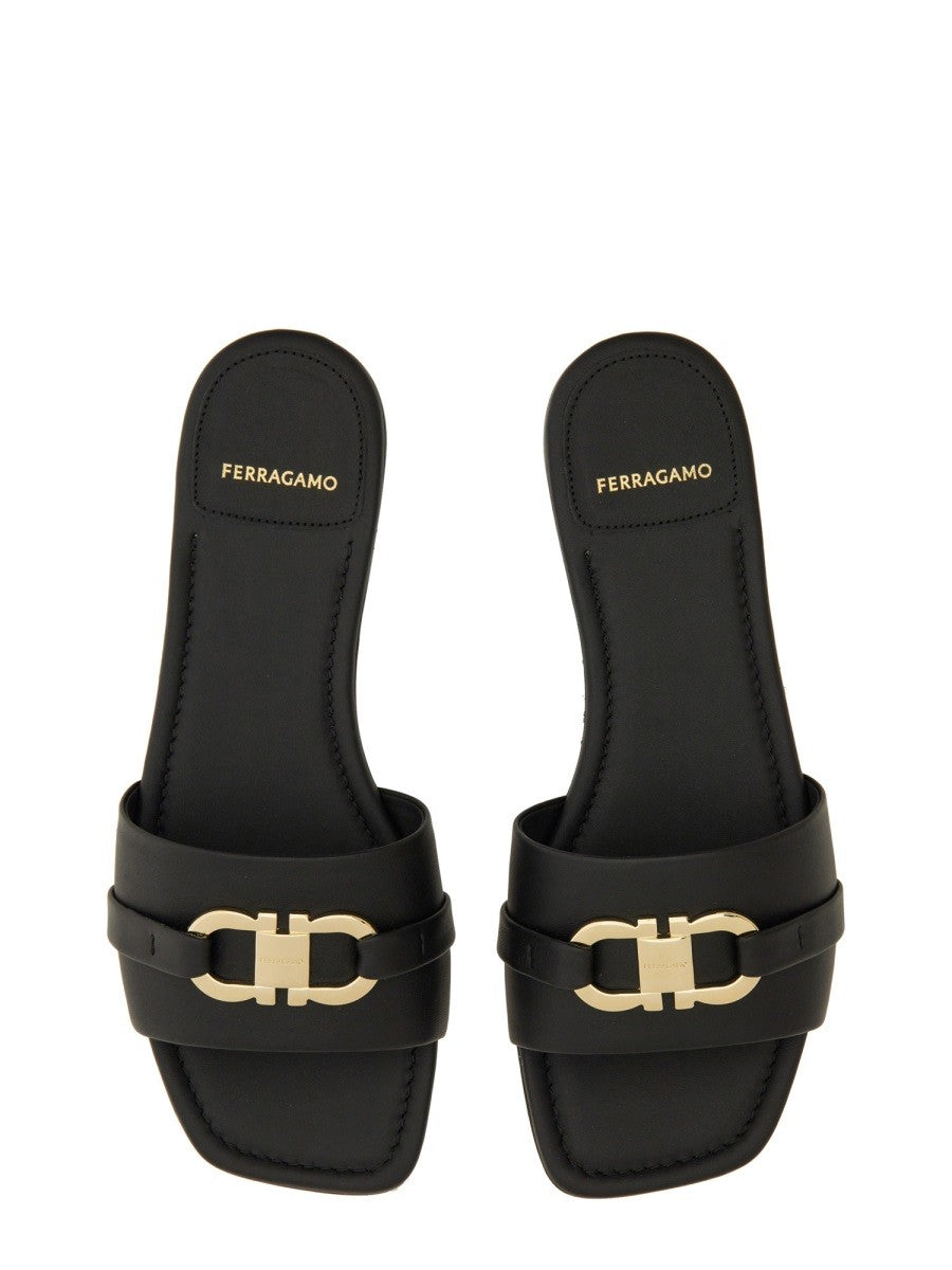 SLIDE SANDAL