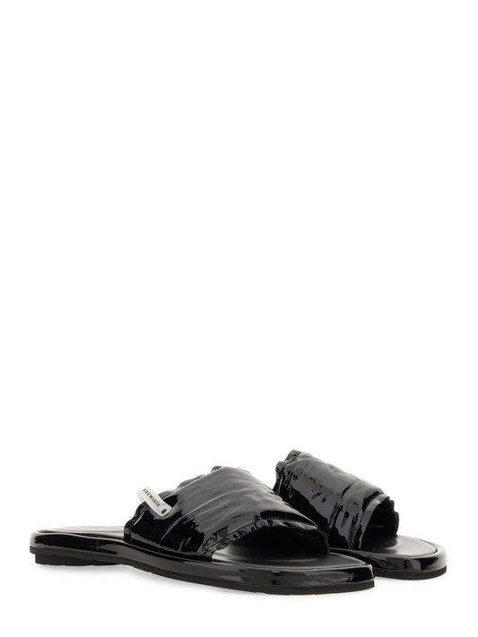 SLIDE SANDAL