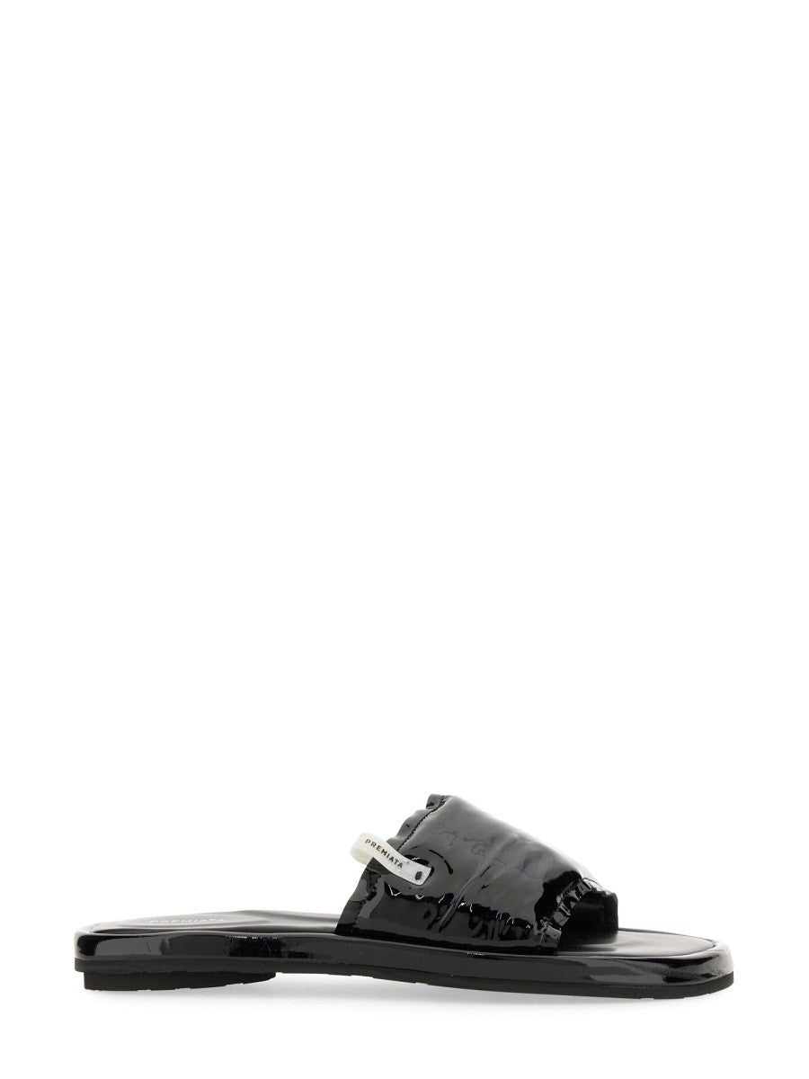 SLIDE SANDAL