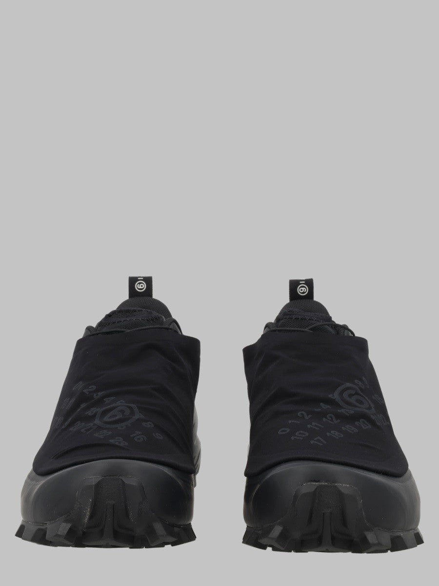 SNEAKER "CROSS DUST MM6 MAISON MARGIELA X SALOMON"