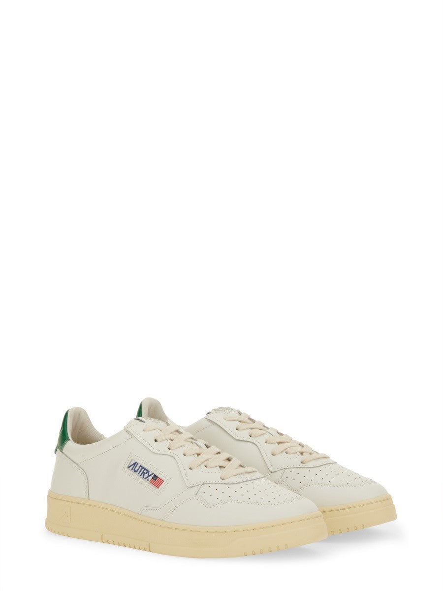 SNEAKER "MEDALIST LOW"
