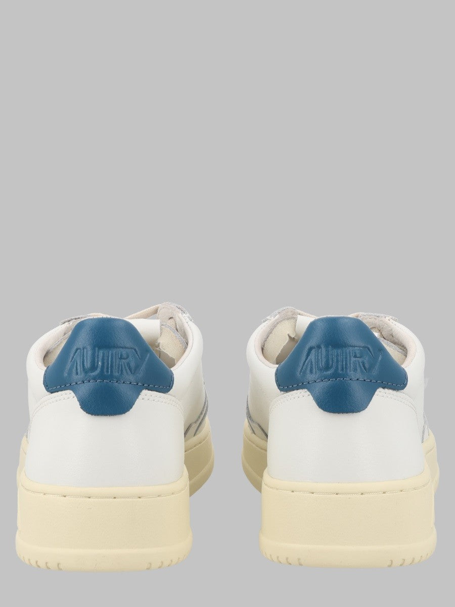 SNEAKER "MEDALIST LOW"